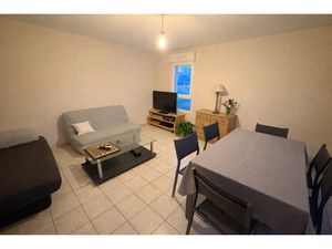 Appartement T4 - lumineux avec balcon  garage et vue montagn