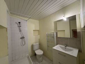 Gardanne centre  studio meublé de 20m² environ loyer 620 €charges comprises