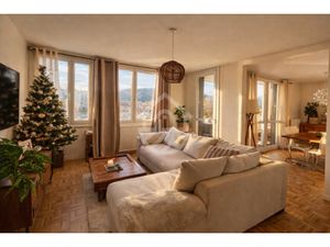 VALENCE SUD : APPARTEMENT - 4 PIECES -TERRASSE - CAVE