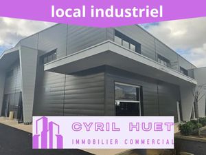 GRIMAUD -LOCAL D'ACTIVITE 470 m²  ENTREPOT ET BUREAUX