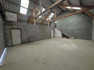 Location Bureaux et commerces à Fleurigné (35133) : à louer / 211m² Fleurigné