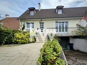 Maison de 6 pièces (115 m²) en vente à ORRY LA VILLE