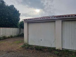 Vente Garage et parking aux Sables-d'Olonne (85100) : à vendre / Les Sables-d'Olonne