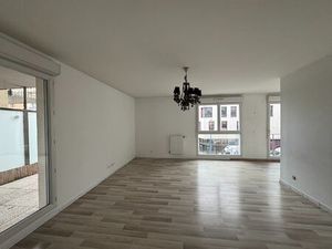 4 pièces avec double extérieur - parking et prestations familiales