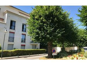 Location appartement  m² T-1 à Compiègne  690 €