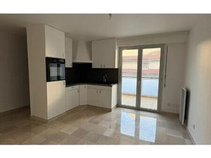 Location appartement  m² T-2 à Drancy  900 €