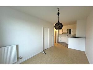 Location appartement  m² T-2 à Meaux  716 €
