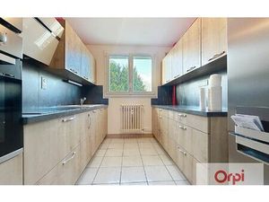Location appartement  72.27 m² T-3 à Montluçon  650 €