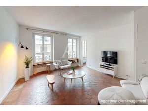 2 pièces baigné de lumière rue des Vinaigriers !