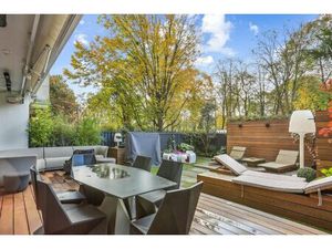 4P SUD EST EST TERRASSE JARDIN 2 PARKINGS