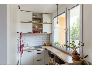 Studio moderne avec balcon et parking