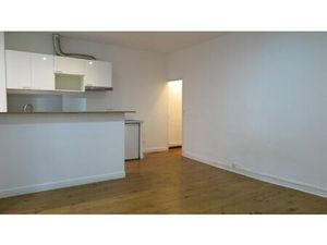 STUDIO AVEC TERRASSE / ST AUBIN