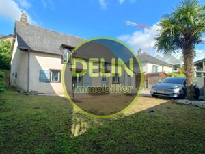 Longère indépendante 3ch plein centre de SAINT-ERBLON