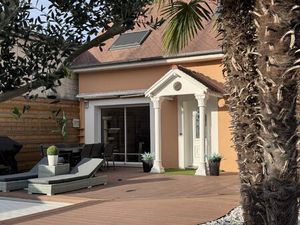 Maison 6 pièces hyper-centre avec piscine