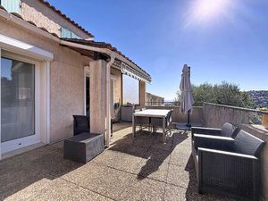 L'Abadie/Saint-André-de-la-Roche - Appartement/Villa de 3 pièces avec terrasse et parking 