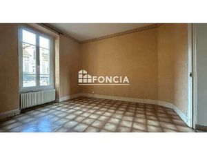 CORBEIL - 3 Pièces avec garage  cave et grenier à vendre