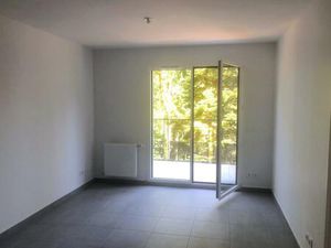 T2 avec terrasse et garage à ST DIDIER AU MONT D'OR