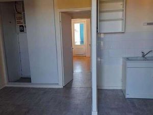 Location Maison à Landerrouat (33790) : à louer / 114m² Landerrouat