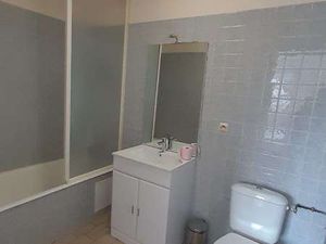 Location Appartement 2 pièces à Ernée (53500) : à louer 2 pièces / 35m² Ernée