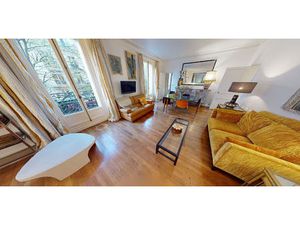 Location appartement 2 pièces  70.59m²  Paris 18