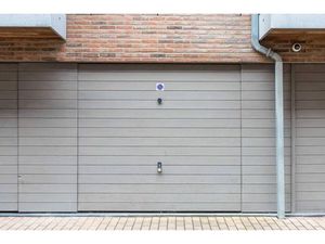 Garagebox te koop in hartje Rumbeke