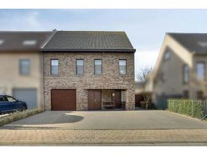 Instapklaar HOB te koop met 3 slaapkamers en garage in Schelle
