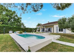 Propriété Fronton 4 pièces 105 m2 sur 4ha6 avec dépendance et piscine