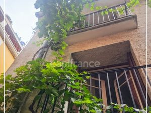 Maison de village d'angle 5 pièces COLLIOURE (66) coeur de village