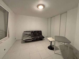 Location Appartement T1 Meublé à Pont-l'Abbé (29120) : à louer T1 Meublé / 21m² Pont-l'Abb