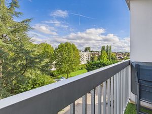 BALCON / LUMINEUX / VUE JARDIN