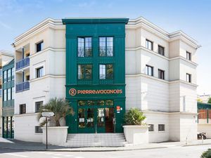 Residence Centre *** -17- - Tourisme - PIERRE et VACANCES-CE