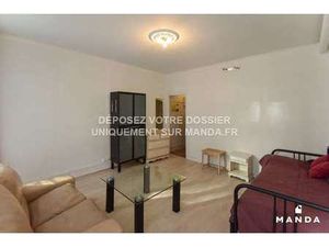 Studio meublé lumineux – Paris 18ᵉ – Boulevard de la Chapelle