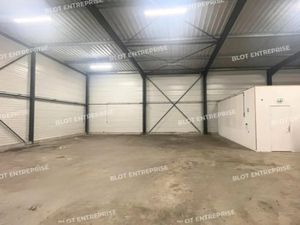 A LOUER - BATIMENT INDÉPENDANT 370 m² PLOUFRAGAN