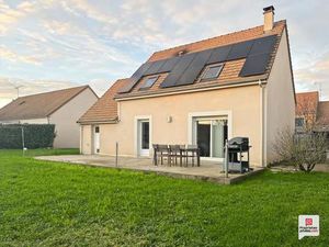 Maison Courtillers 6 pièce(s) 100 m2