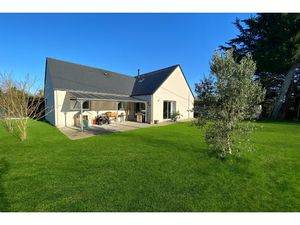 Maison Grandchamp Des Fontaines 6 pièce(s) 130 m2