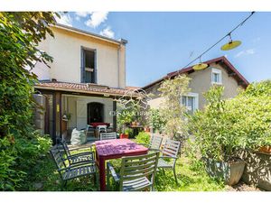 VILLEURBANNE - Maison de 4 pièces 118 m²