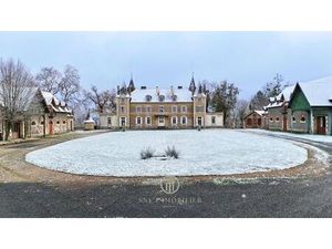 Prestigieux château de 947 m2 en vente - Dompierre-sur-Besbre  Auvergne-Rhône-Alpes