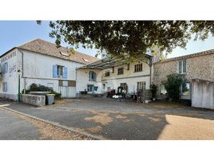 OPPORTUNITÉ INVESTISSEUR - ENSEMBLE IMMOBILIER RENTABLE + FORT POTENTIEL D'EXTENSION A VEN