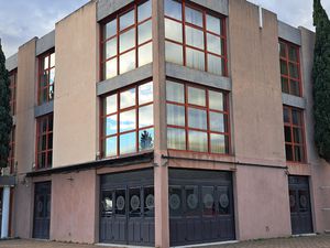 Arles  Murs commerciaux libres  excellente visibilité