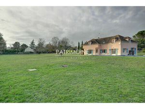Maison Chambourcy 8 pièce(s) 235 m2