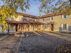 Authentique maison gasconne : 4 chambres  dépendance  vue Pyr?