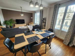 MAGNIFIQUE MEUBLE - VUE CHATEAU - 2 CHAMBRES