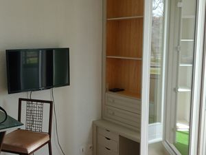 PORT OLONA - Studio meublé avec loggia