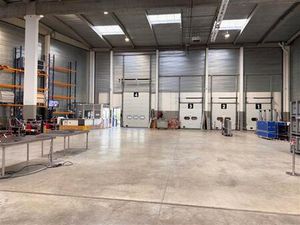 Vente/Location local d'activités TRAPPES 4 048 m²