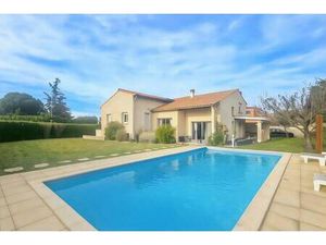 Maison de 6 pièces de 185 m² située à Valence