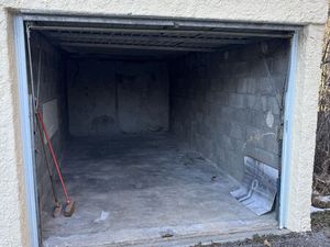 Vente garage 12 m² Barcelonnette (04400)