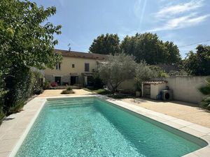 Annonce vente maison 5 pièces de 125m2 à Arles (13200) - ParuVendu.fr ref 992783993317