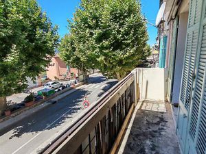 Appartement F3 avec Balcon à Bagnols En Foret