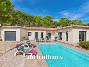 Villa contemporaine de 186 m² avec vue panoramique – Domaine sécurisé – Bagnols-en-Forêt