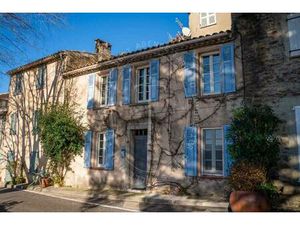 Maison de village - vue dégagée